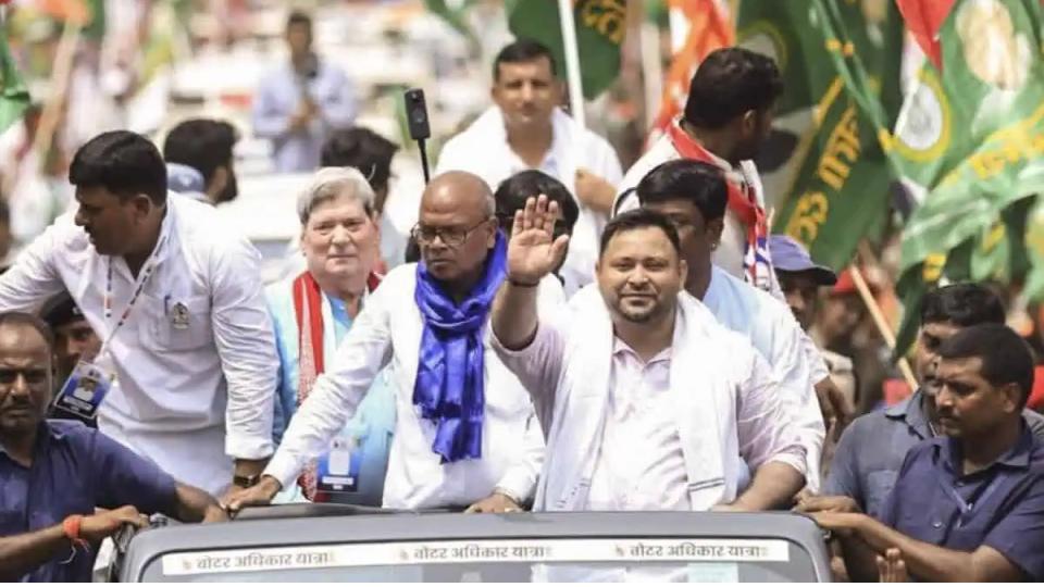 Voter Adhikar Yatra resumes in Bihar after a day-long break