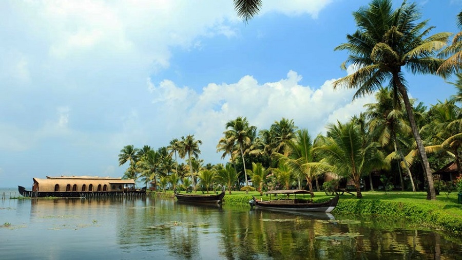touristdestinationstostartwelcomingtouristsinkeralafromtoday