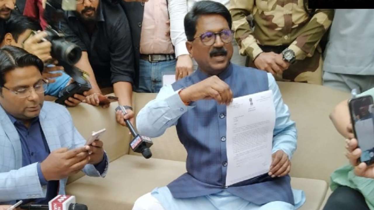 maharashtraimpasse:bjphurttheprideofuddhavthackeraysaysshivsenamparvindsawant