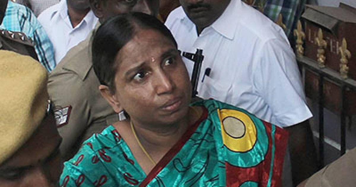 rajivgandhiassassination:hcallowsnalinitoappearinpersontoargueonpleaforleave