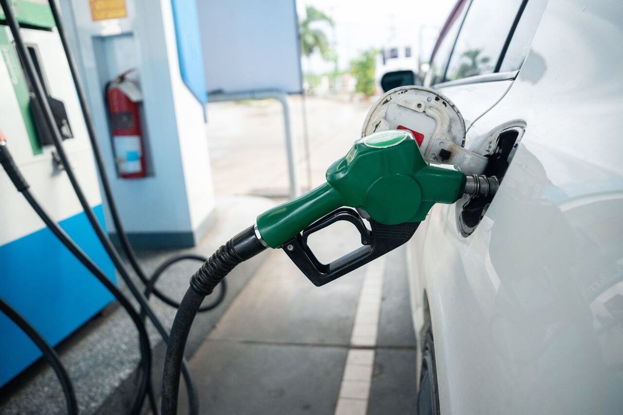 karnatakagovtgovtincreasessalestaxdieselpricestogoupbyrs2perlitre
