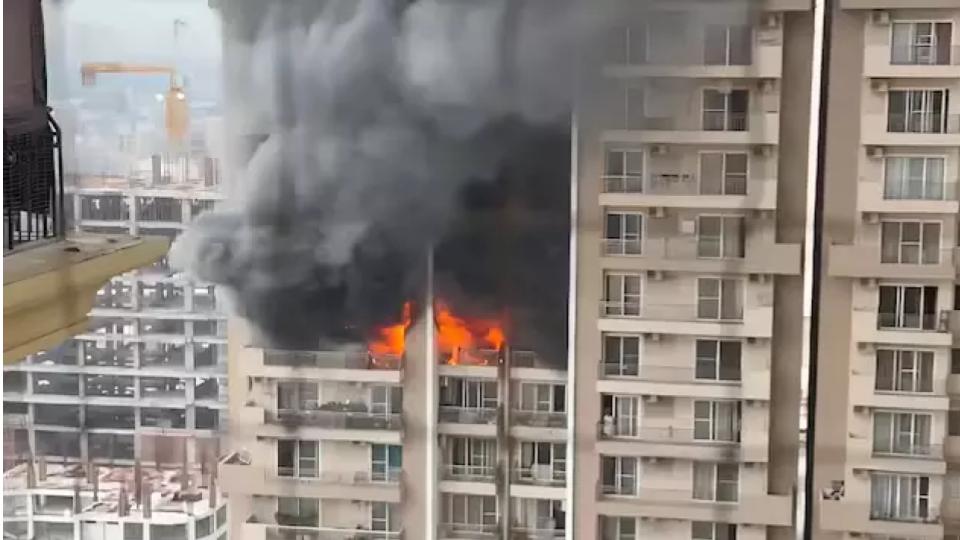firebreaksoutatbuildinginsector52noida