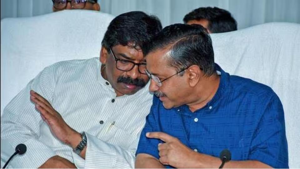 SC to hear Arvind Kejriwal, Hemant Soren