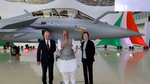 rafalefighterjetswillboostindiasairdominanceexponentially:rajnathsingh
