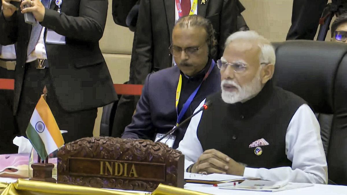 india’sacteastpolicyhasgivennewenergymomentumdirectiontotieswithaseancountries:pmmodi