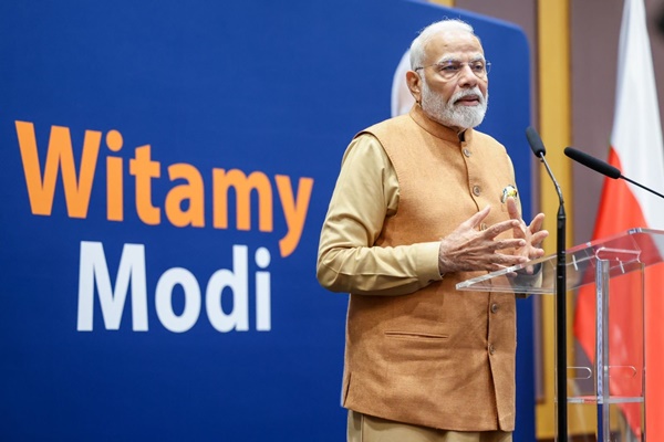 pmmoditoholddelegationleveltalkswithhispolishcounterpartdonaldtuskinwarsawtoday