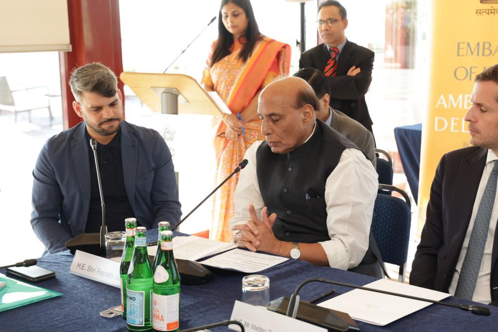 indiaoffersexcitingopportunitiesforcodevelopmentandcoproductionindefencemanufacturingsector:rakshamantrirajnathsingh