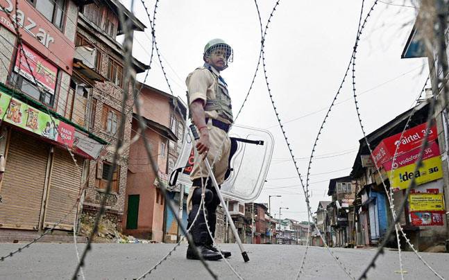curfewcontinuesfor11thdayinkashmirvalley;tollrises46