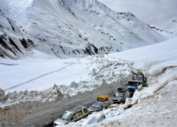 heavysnowfallrecordedinjammuandkashmir