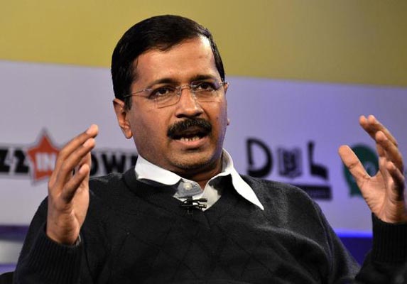 kejrewalattackedbyawomeninpublic