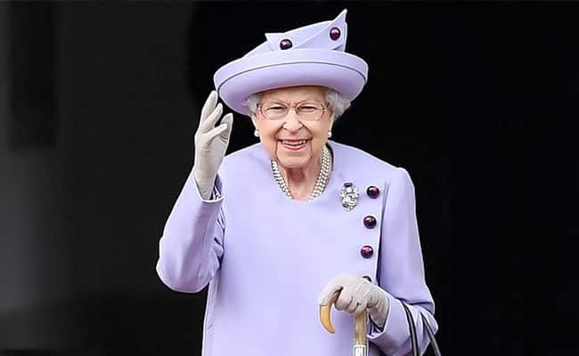 queenelizabethii:amoderniserwhosteeredthebritishmonarchyintothe21stcentury