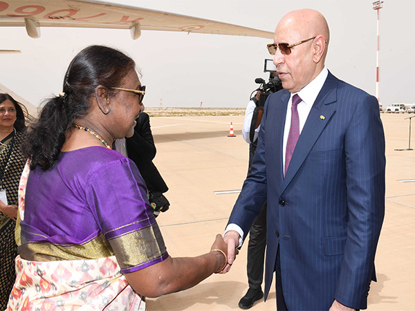 presidentdroupadimurmuholdstalkswithhermauritaniancounterpartmohammedouldghazouani
