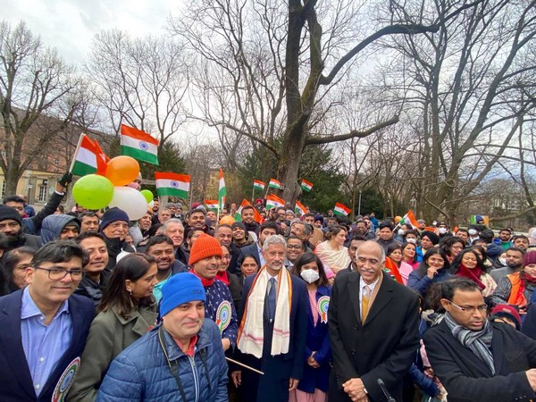 eamsjaishankarmeetsindiancommunityatmunich