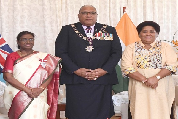 presidentdroupadimurmuconferredhighesthonour–companionoftheorderoffijiincapitalsuva