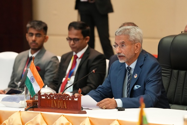 eamaddressesopeningsessionofaseanindiaforeignministersmeetinginvientiane