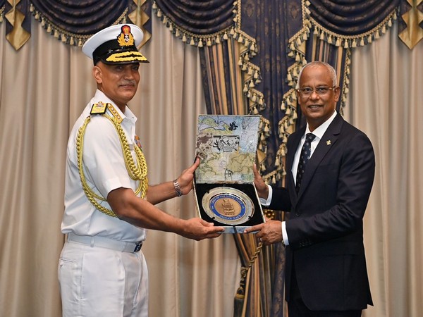 chiefofnavalstaffadmiralrharikumarpays3dayvisittomaldives