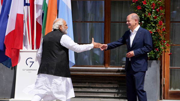 pmnarendramodiandgermanchancellorolafscholzmeetonthesidelinesoftheg7summit