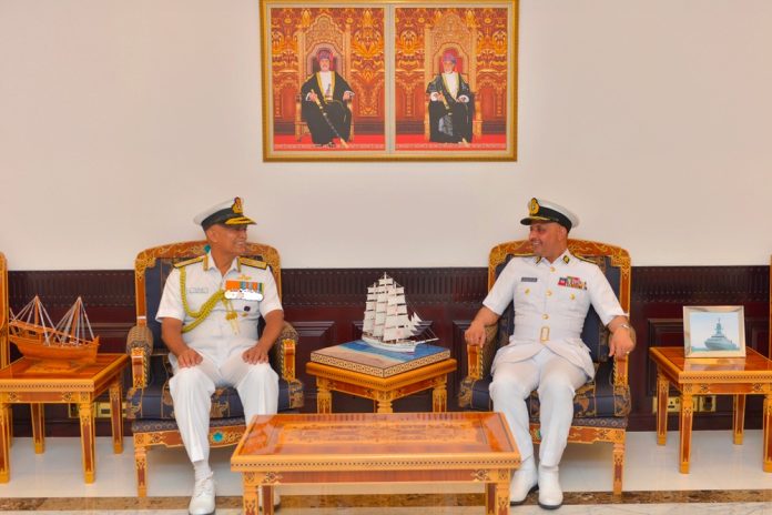 indiannavychiefmeetswithomansroyalnavycommander