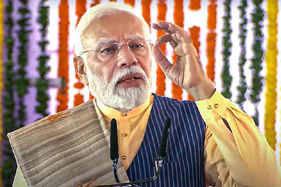 primeministermoditoattendvariousprogrammesinmarseilletoday