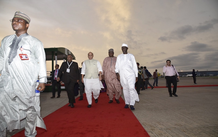 defenceministerrajnathsinghtoattendswearinginceremonyofnigeria’spresidentelectbolaahmedtinubutoday