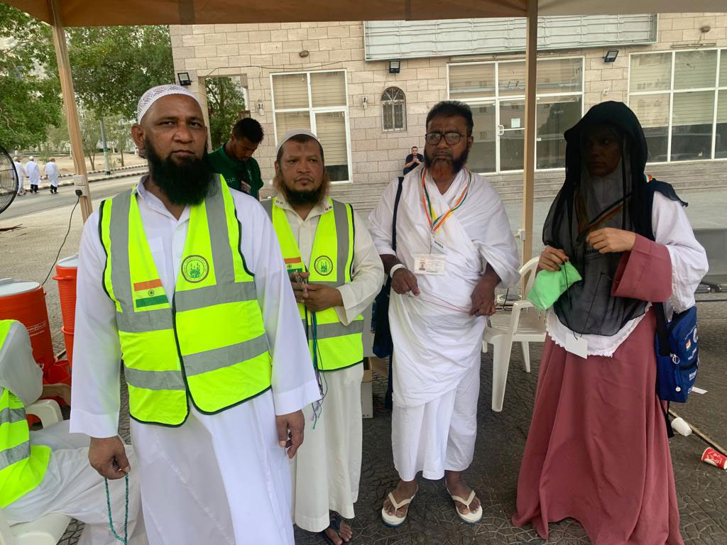 indianhajpilgrimsfacecookingprobleminmakkah