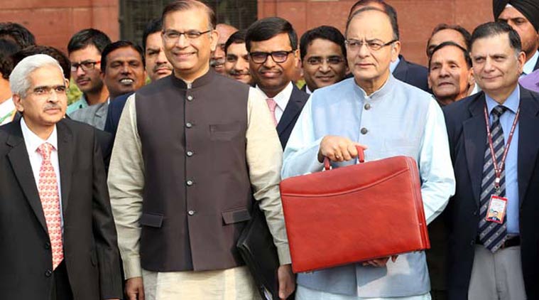 arunjaitleypresentsbudgetamiduproarinloksabha