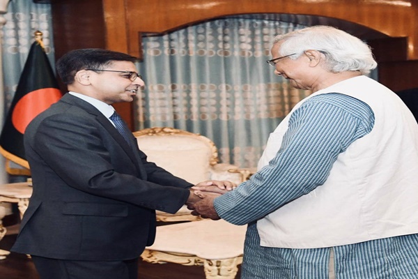 indianhighcommissionermeetsbangladesh’schiefadvisormuhammadyunus