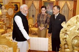 pmmodimeetskingqueenofthailand