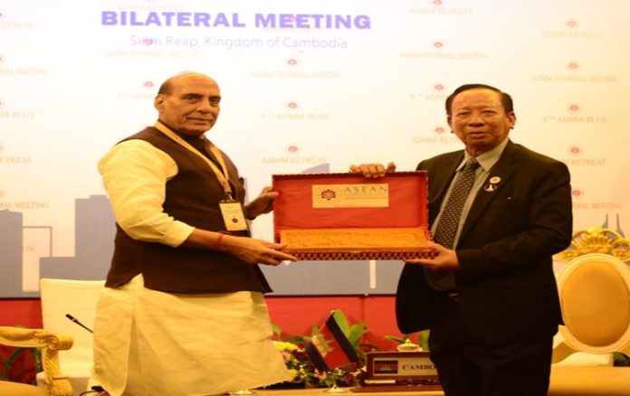 defenceministerrajnathsinghsaysthereisimmensescopetoboostdefencecooperationbetweenindiaandcambodia