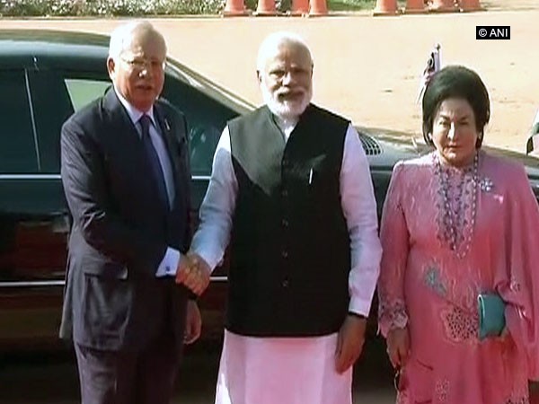 pmmoditoholddelegationleveltalkswithmalaysiancounterpartnajibrazaktoday