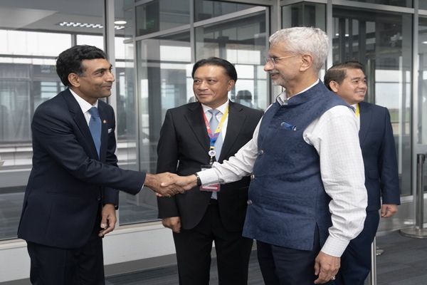 eamsjaishankarreacheslaosforthreedaysvisittotakepartinaseanmechanismmeetings