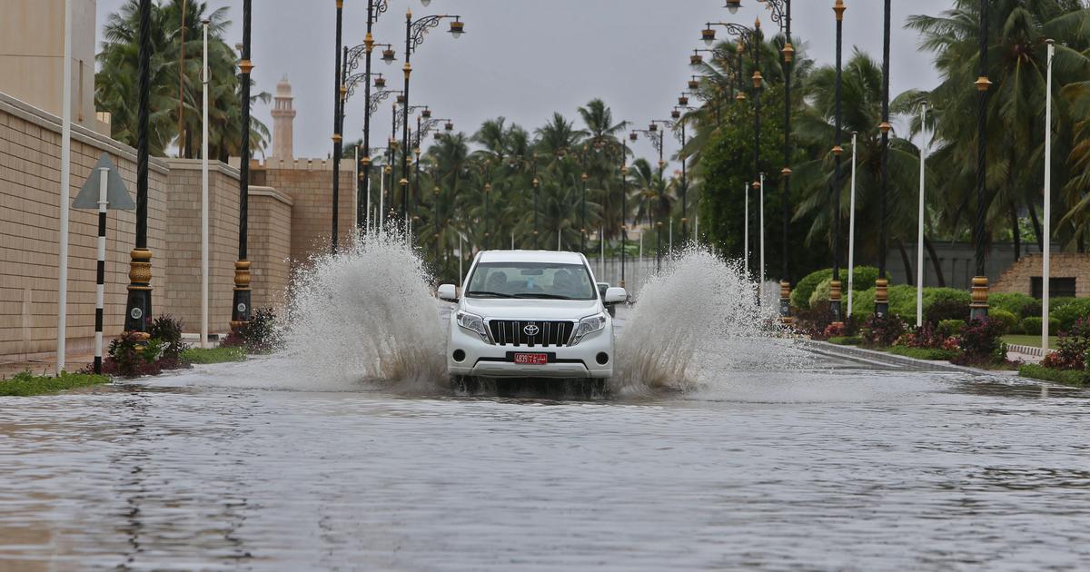 cyclonemekunuhitsoman